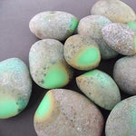 ABCGEMS Glow-in-Dark Mexican Olive-Green Aragonite Beads (AKA Cave Calcite- Extremely Rare) Healing Crystal Chakra Energy Stone Ideal for Bracelet Necklace Ring DIY Jewelry Making Smooth Round 8mm Green Aragonite- Glow in Dark (From Mexico)