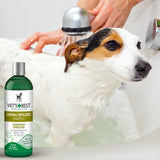 Vet's Best Medicated Oatmeal Shampoo for Dogs | Soothes Dog Dry Skin | Cleans, Moisturizes, and Conditions Skin and Coat | 16 Ounces