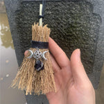 Crystal Witch Wiccan Altar Broom -Mini Wicca Car Trim Pendant Crystal Wand Points Broom Healing Home Halloween Decor Obsidian