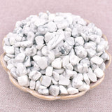 SigMntun Howlite Crystal Chips Bulk, Natural, 10 oz (283g) Healing Crystals for Reiki Chakra Meditation Energy Balancing Therapy, Tumbled Stones for Crafts Decorative Rocks for Planters 10 Oz - Howlite