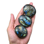 Labradorite Palm Stone - Pocket Massage Worry Stone for Natural Body Chakra Balancing, Reiki Healing and Crystal Grid Labradorite